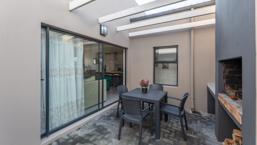 3 Bedroom Property for Sale in Sandown Western Cape